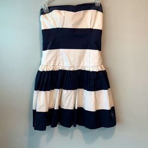 Strapless short dress.